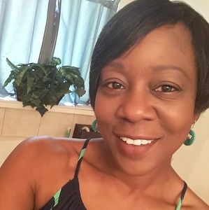 Meet your Posher, Charrise